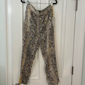 Snakeprint Pant with golden stripe